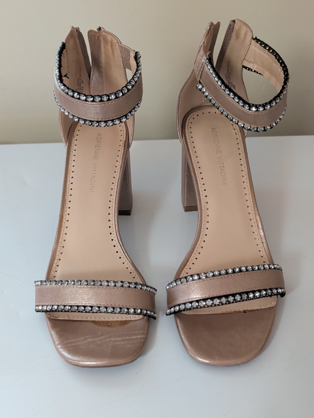 Adrienne Vittadini Asti Blush Rhinestone Block Heel Sandals Size 9